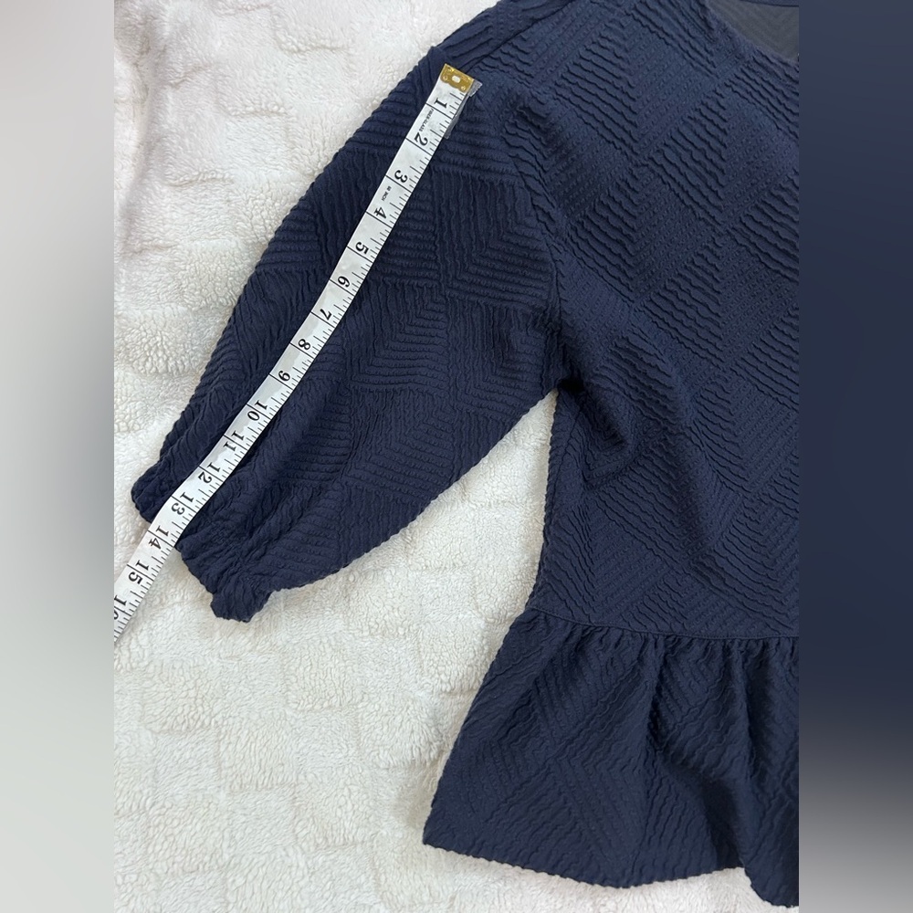 Maeve Womens Navy Blue Thick Embossed Peplum 3/4 Sleeve
Scoop Neck Top Size M - Picture 5 of 9